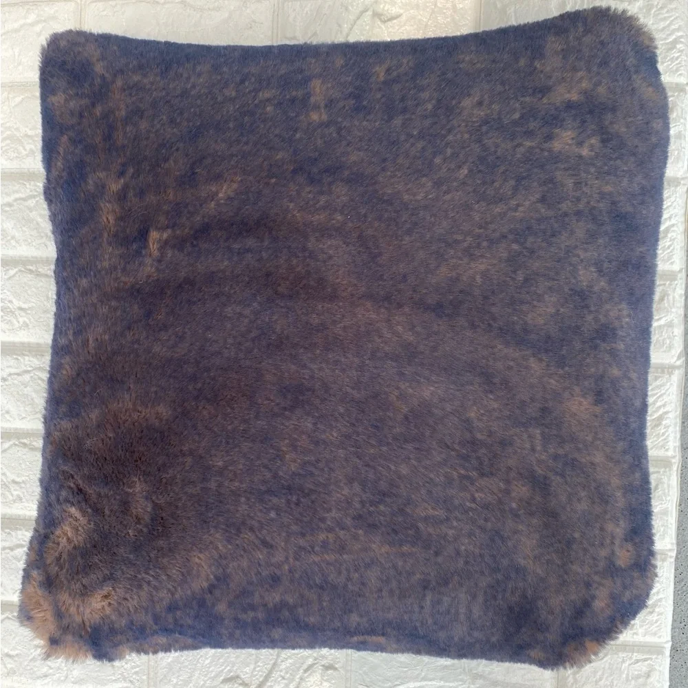 Anthropologie excellent 16x16